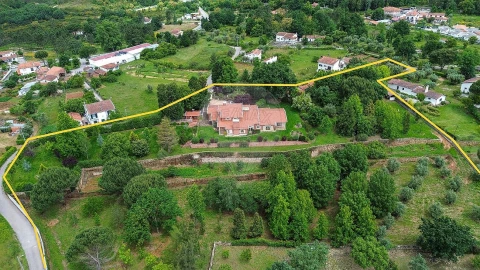 Moradia T6 para Venda em Côja e Barril de Alva