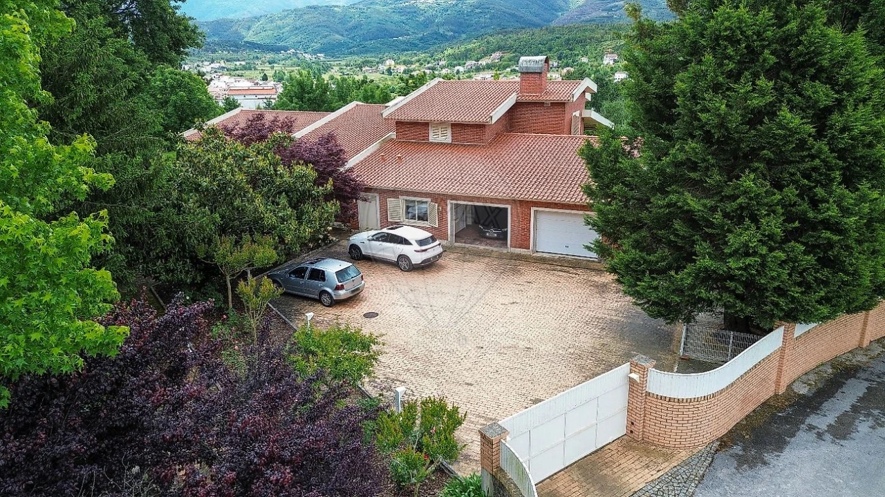 Moradia T6 para Venda em Côja e Barril de Alva Foto 25