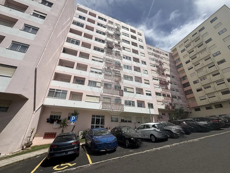 Apartamento T3 para Venda em Cacém e São Marcos Foto 22