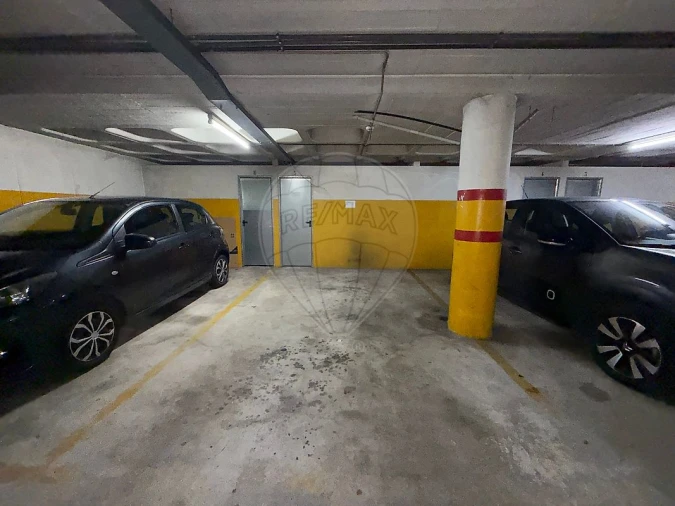 Apartamento T2 para Venda em Moreira Foto 5