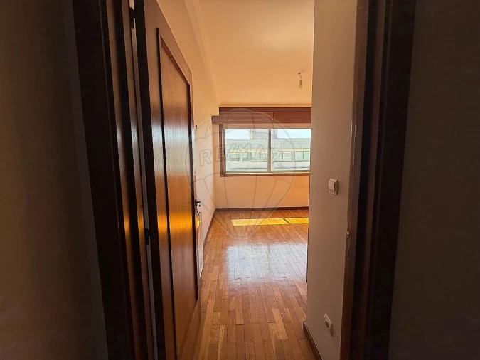 Apartamento T2 para Venda em Moreira Foto 19