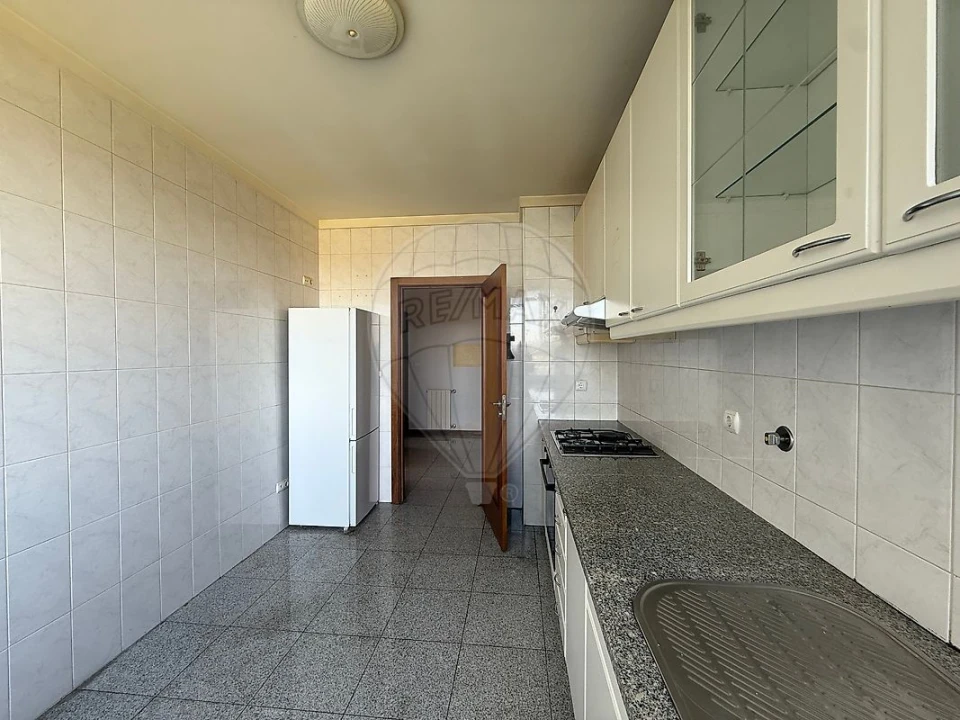 Apartamento T2 para Venda em Moreira Foto 10