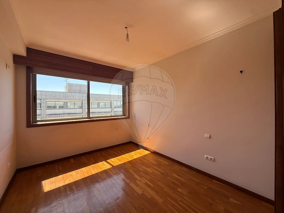 Apartamento T2 para Venda em Moreira Foto 17
