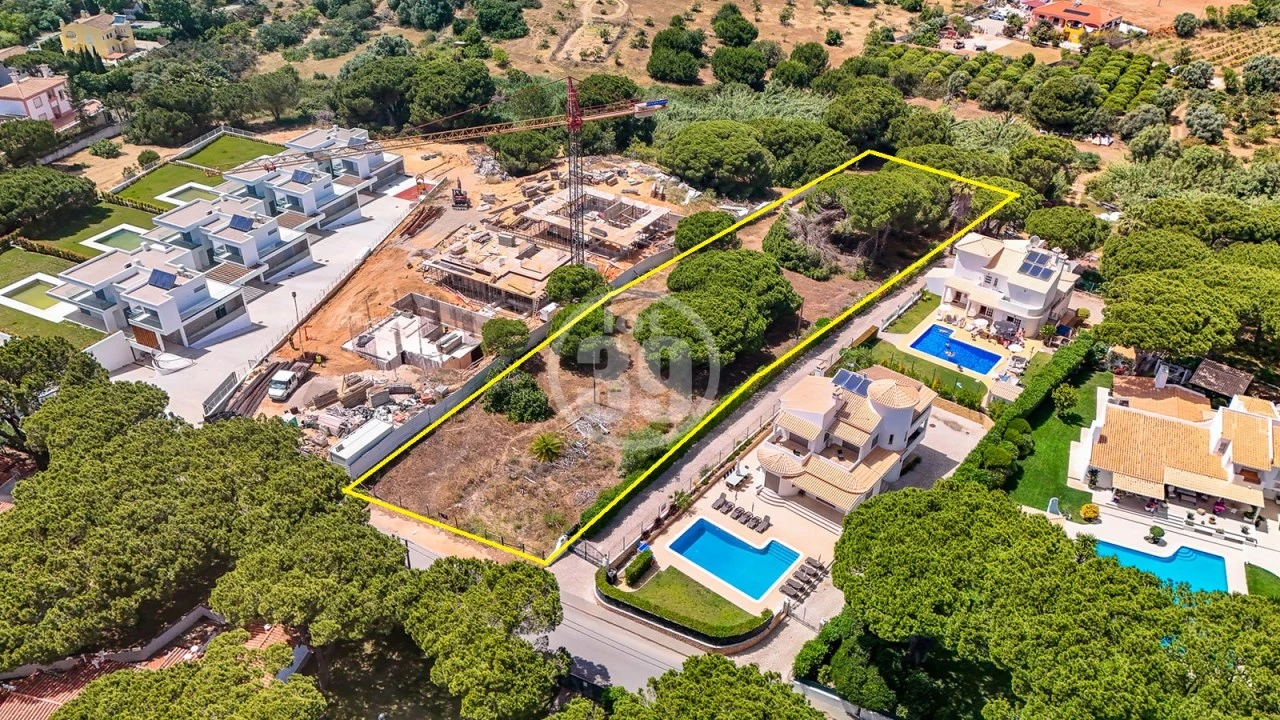 Terreno para Venda em Albufeira e Olhos de Água Foto 16