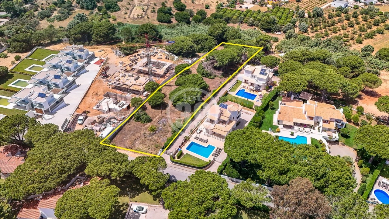 Terreno para Venda em Albufeira e Olhos de Água Foto 15