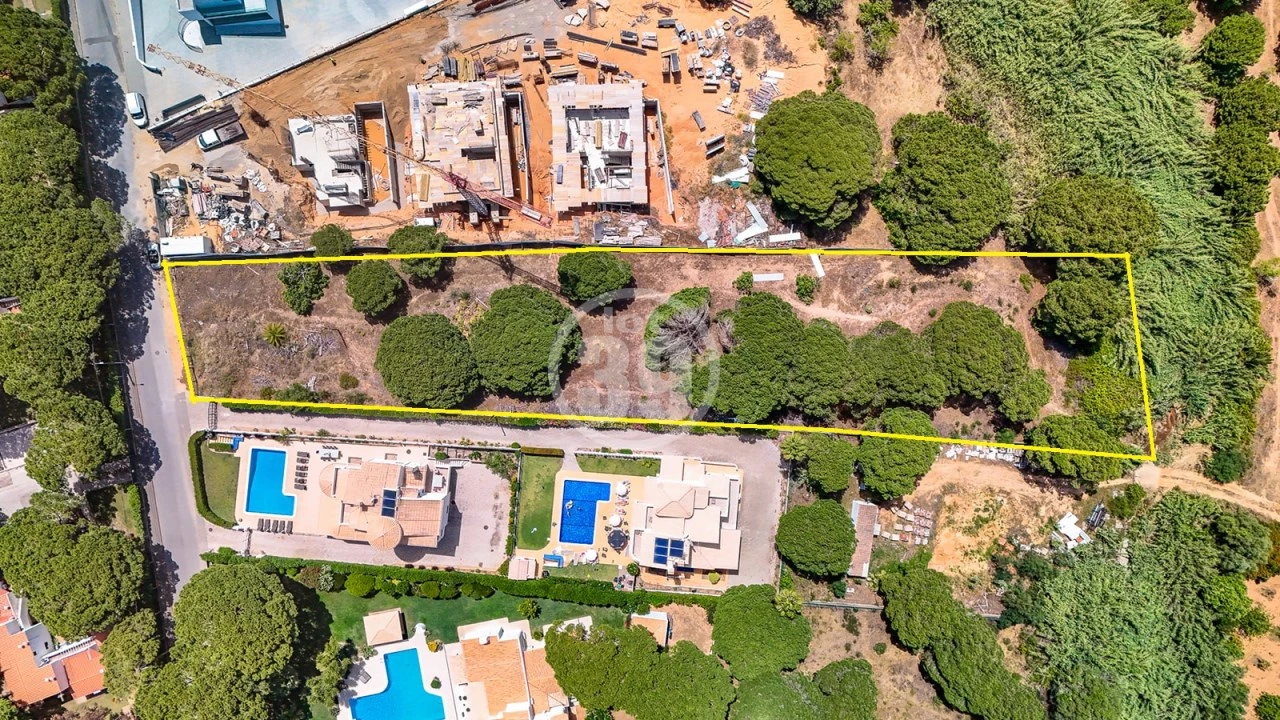 Terreno para Venda em Albufeira e Olhos de Água Foto 2
