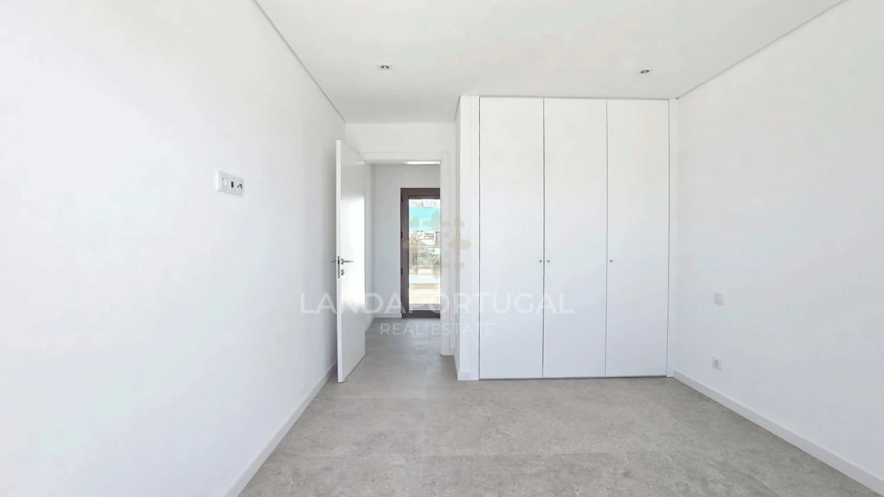 Apartamento T2 para Venda em Conceição e Cabanas de Tavira Foto 14