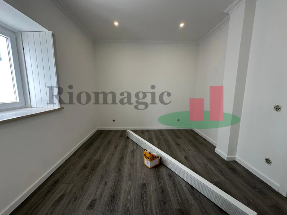 Moradia T3 para Venda em Carvalhal Foto 5