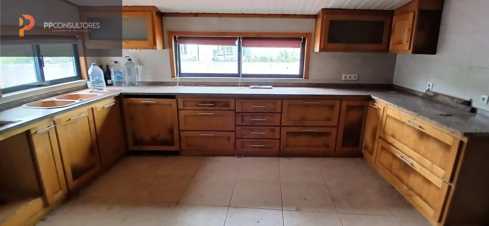 Moradia T5 para Venda em Vila Nova de Monsarros Foto 6