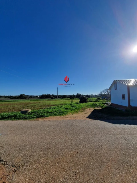 Moradia T1 para Venda em Odiaxere
