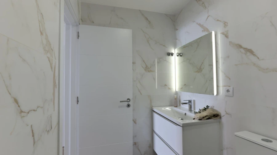 Apartamento T3 para Venda em Agualva e Mira-Sintra Foto 10