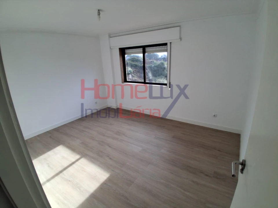 Apartamento T2 para Venda em Rio Tinto Foto 9