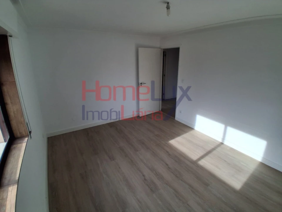 Apartamento T2 para Venda em Rio Tinto Foto 10