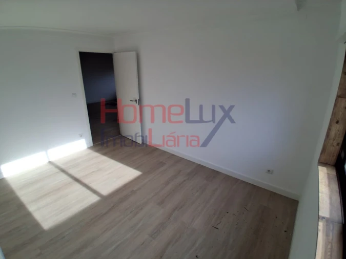 Apartamento T2 para Venda em Rio Tinto Foto 11