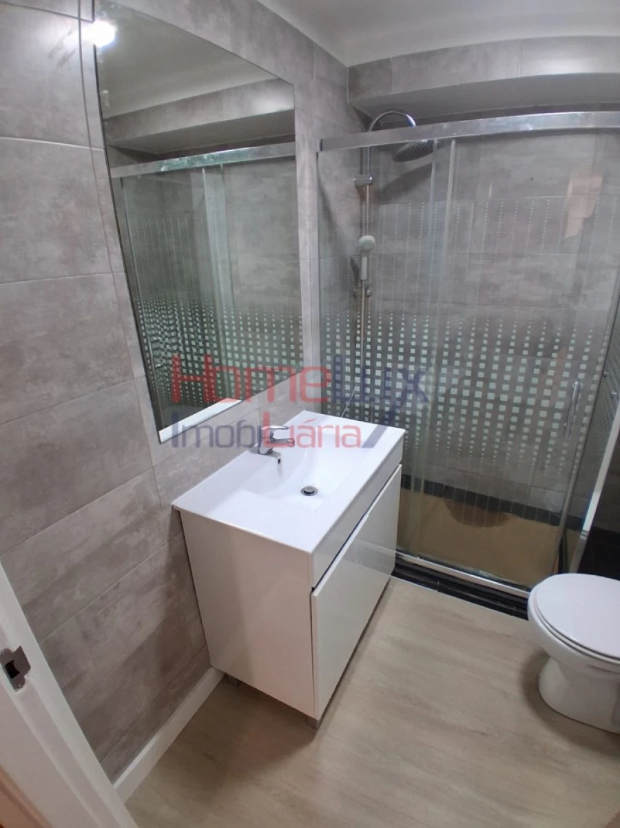 Apartamento T2 para Venda em Rio Tinto Foto 8