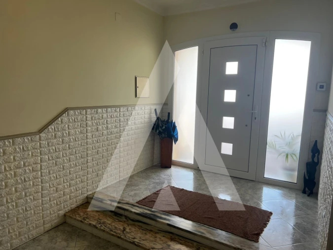 Moradia T4 para Venda em Oliveirinha Foto 5