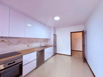 Apartamento T3 para Venda em Albergaria-A-Velha e Valmaior