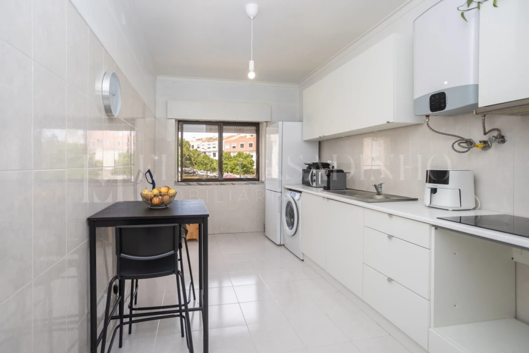Apartamento T2 para Venda em Seixal, Arrentela e Aldeia de Paio Pires Foto 3