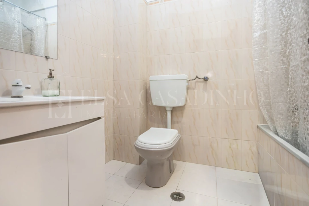 Apartamento T2 para Venda em Seixal, Arrentela e Aldeia de Paio Pires Foto 7