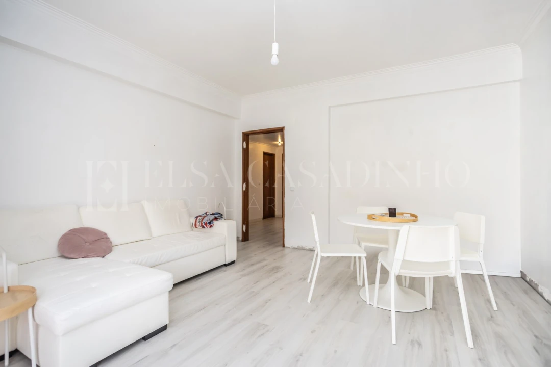 Apartamento T2 para Venda em Seixal, Arrentela e Aldeia de Paio Pires Foto 15