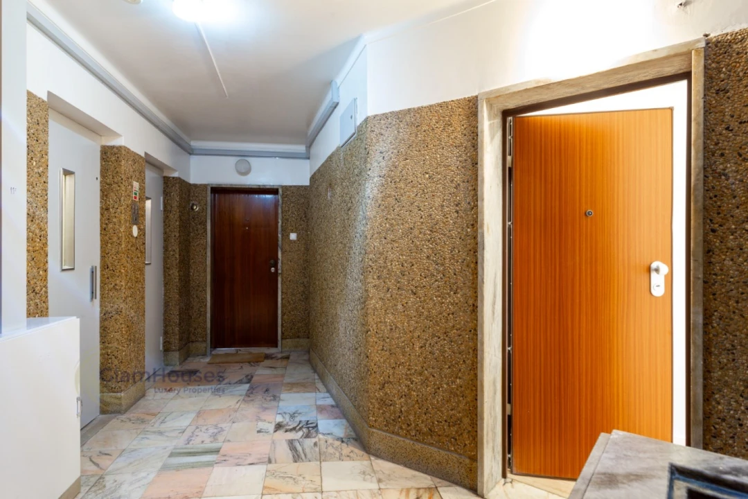 Apartamento T3 para Venda em Santa Iria de Azoia, São João da Talha e Bobadela Foto 19
