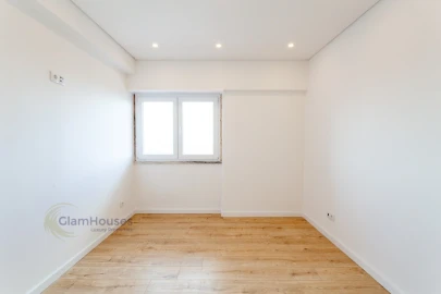 Apartamento T3 para Venda em Santa Iria de Azoia, São João da Talha e Bobadela