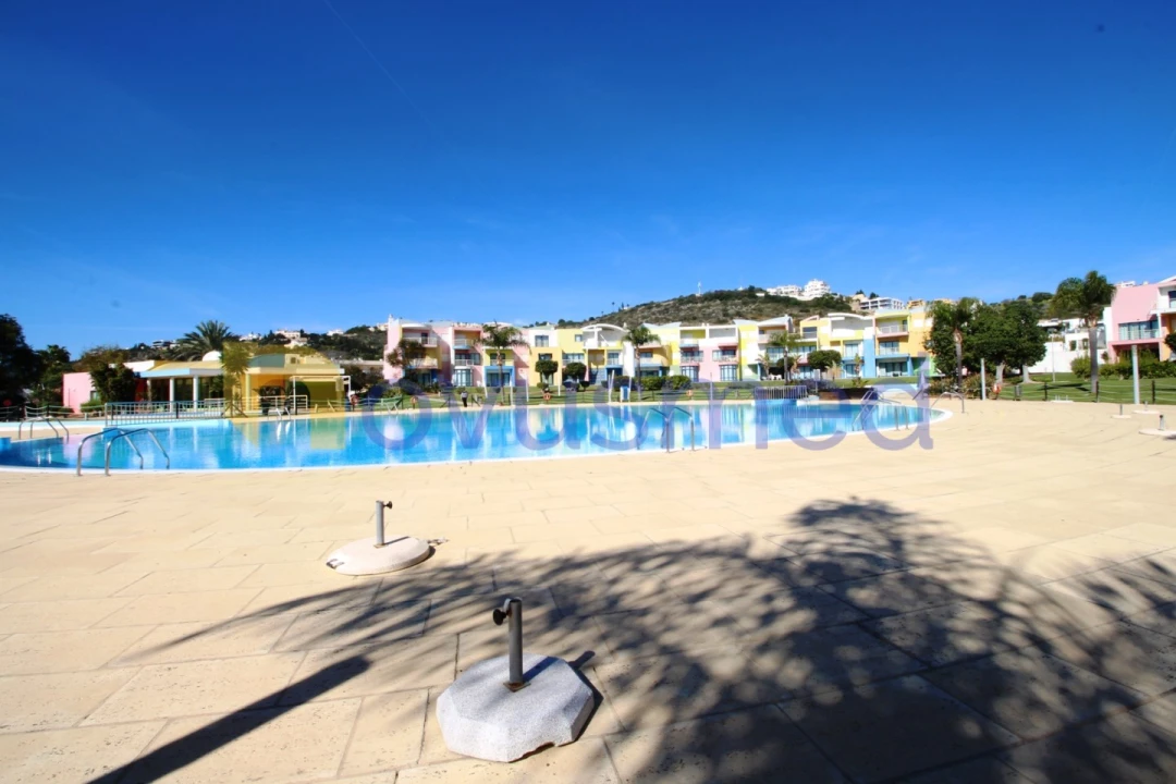 Apartamento T1 para Venda em Albufeira e Olhos de Água Foto 3
