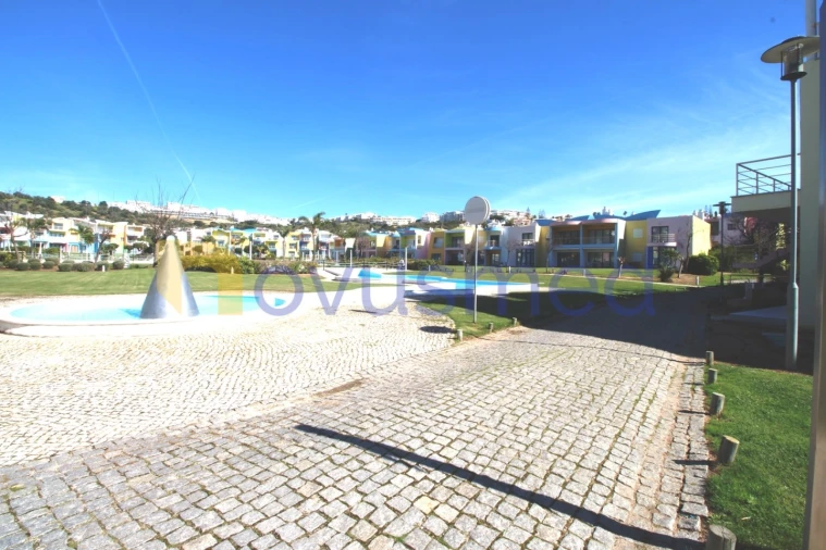 Apartamento T1 para Venda em Albufeira e Olhos de Água Foto 19