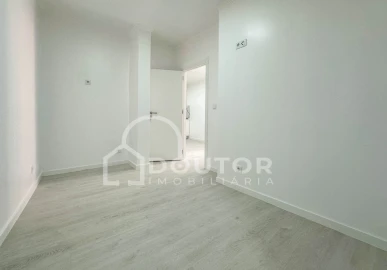 Moradia T2 para Venda em Funchal (São Pedro)
