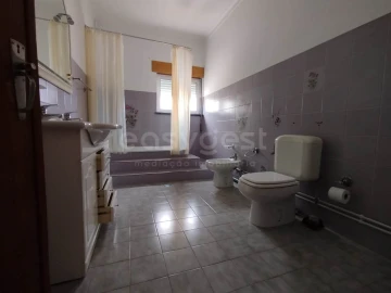 Moradia T4 para Venda em Bidoeira de Cima