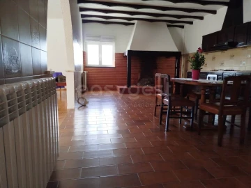 Moradia T4 para Venda em Bidoeira de Cima