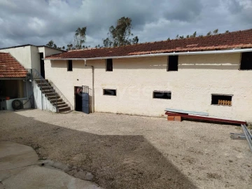 Moradia T4 para Venda em Bidoeira de Cima
