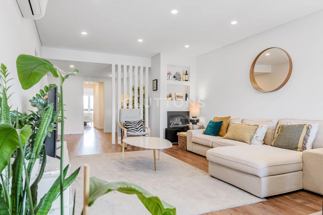 Apartamento T4 para Venda em São Domingos de Benfica Foto 5