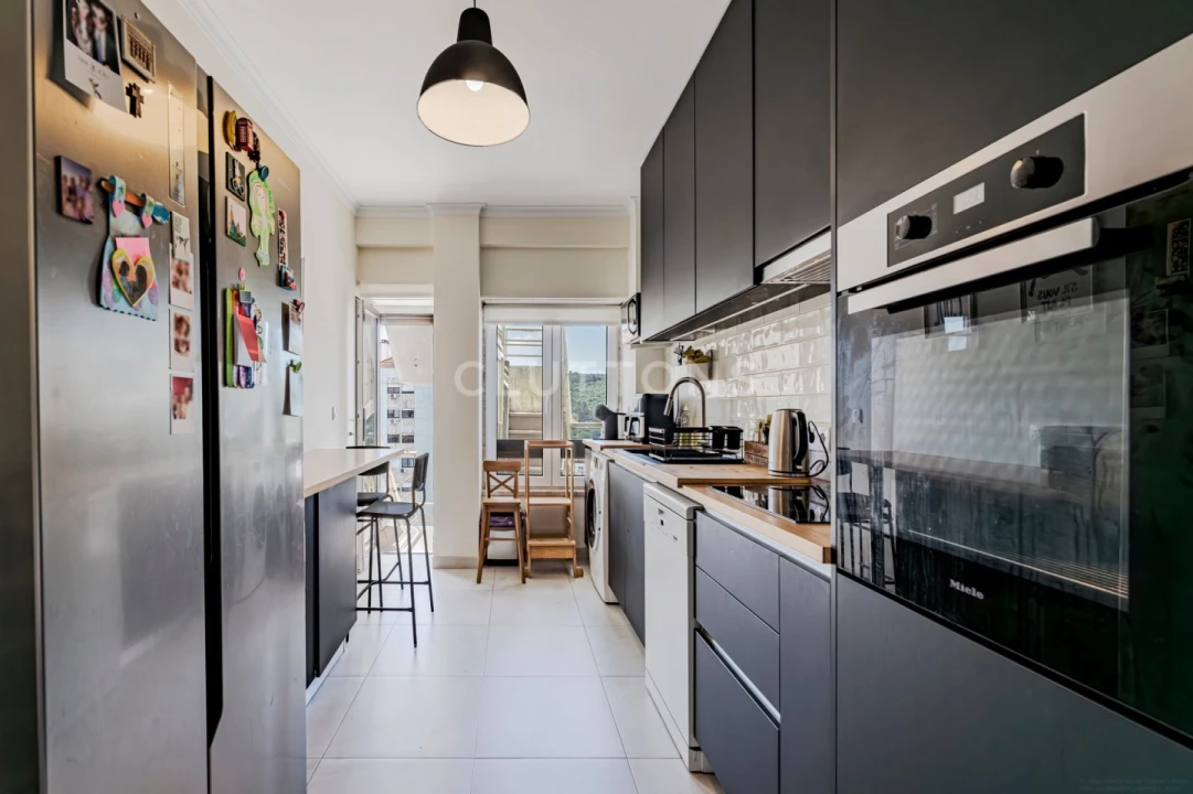 Apartamento T4 para Venda em São Domingos de Benfica Foto 8