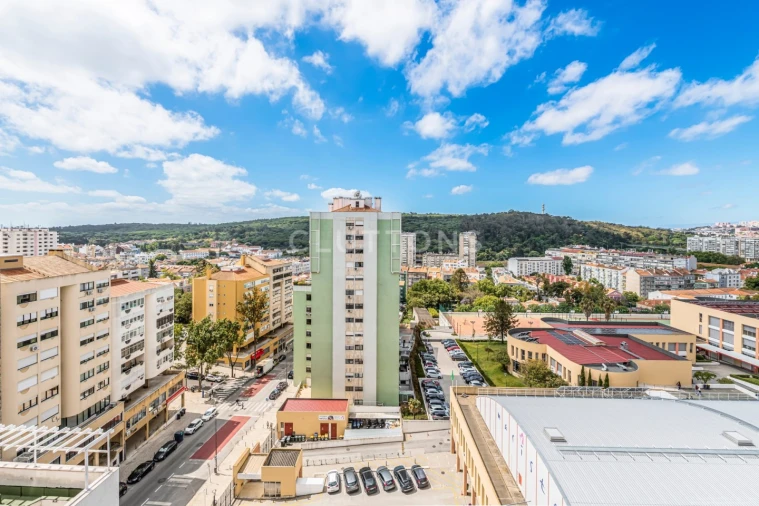 Apartamento T4 para Venda em São Domingos de Benfica Foto 26