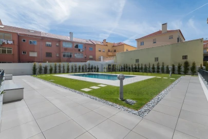 Apartamento T2 para Venda em Malveira e São Miguel de Alcainça