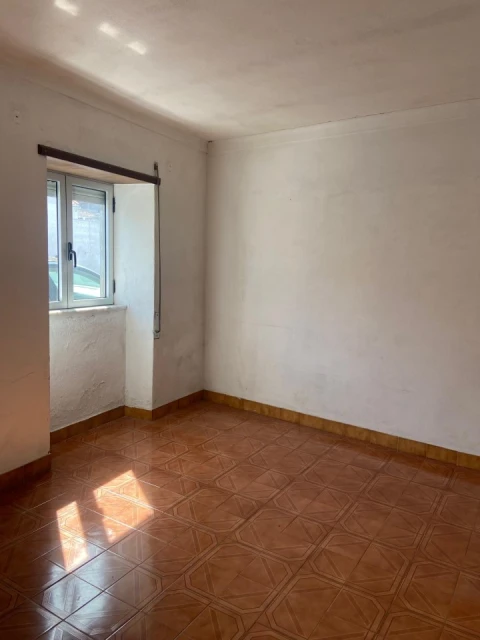 Moradia T2 para Venda em Carapinheira