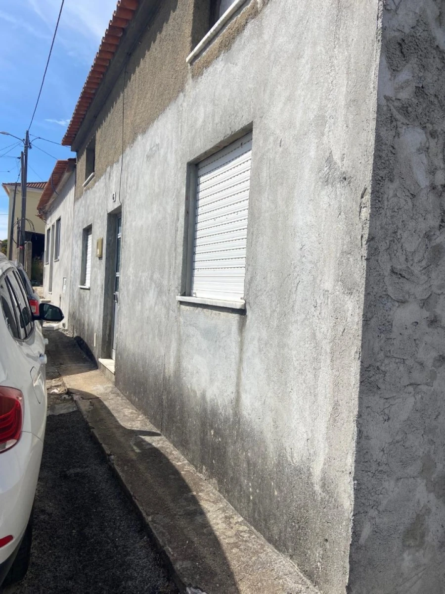 Moradia T2 para Venda em Carapinheira Foto 2
