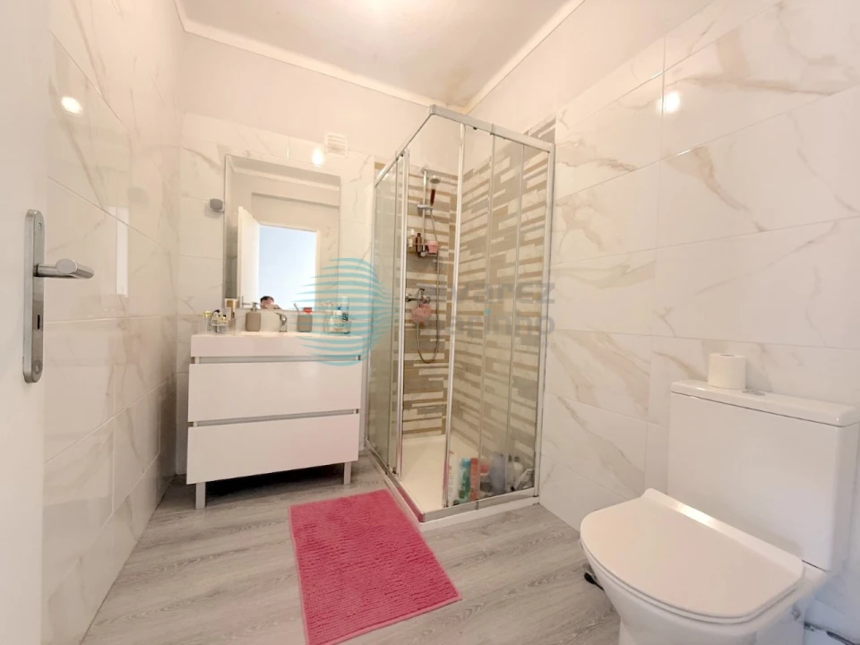 Apartamento T2 para Arrendamento em Vimeiro Foto 9