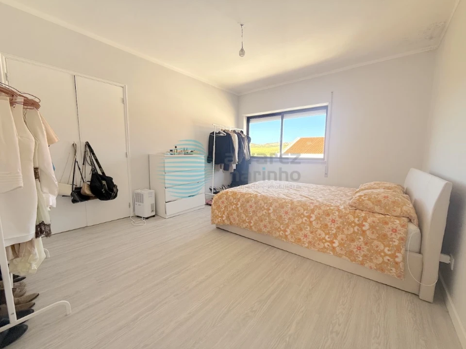 Apartamento T2 para Arrendamento em Vimeiro Foto 10