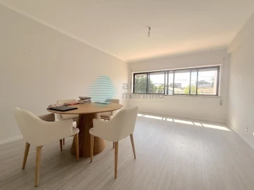 Apartamento T2 para Arrendamento em Vimeiro
