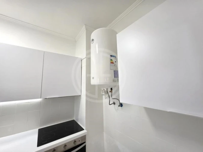 Apartamento T1 para Venda em Quarteira Foto 9