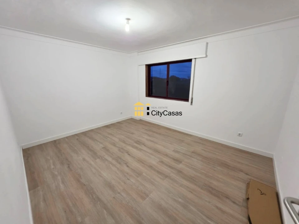 Apartamento T2 para Venda em Rio Tinto Foto 6