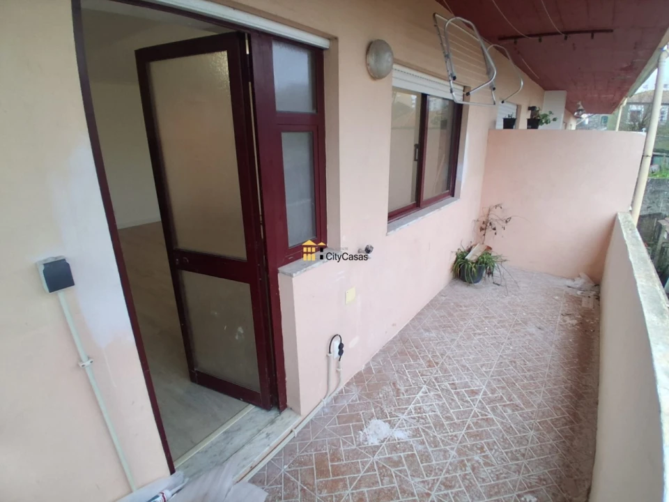 Apartamento T2 para Venda em Rio Tinto Foto 10