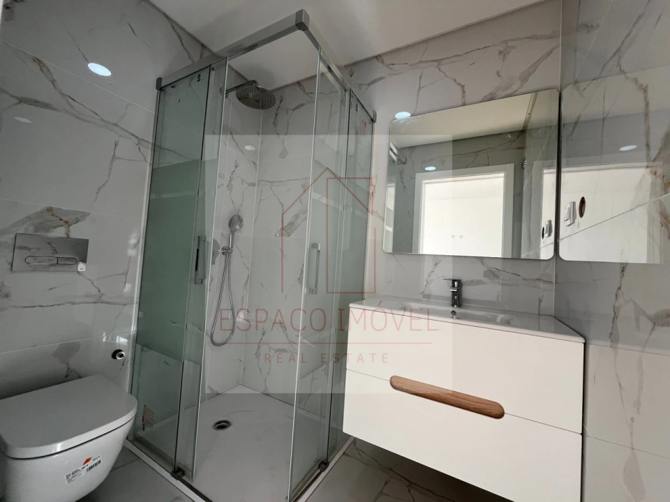 Moradia T4 para Venda em Alcochete Foto 37