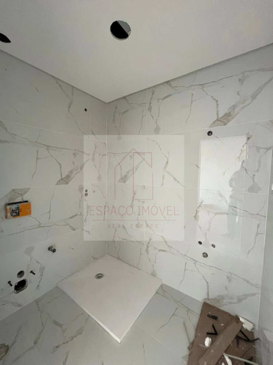 Moradia T4 para Venda em Alcochete Foto 32