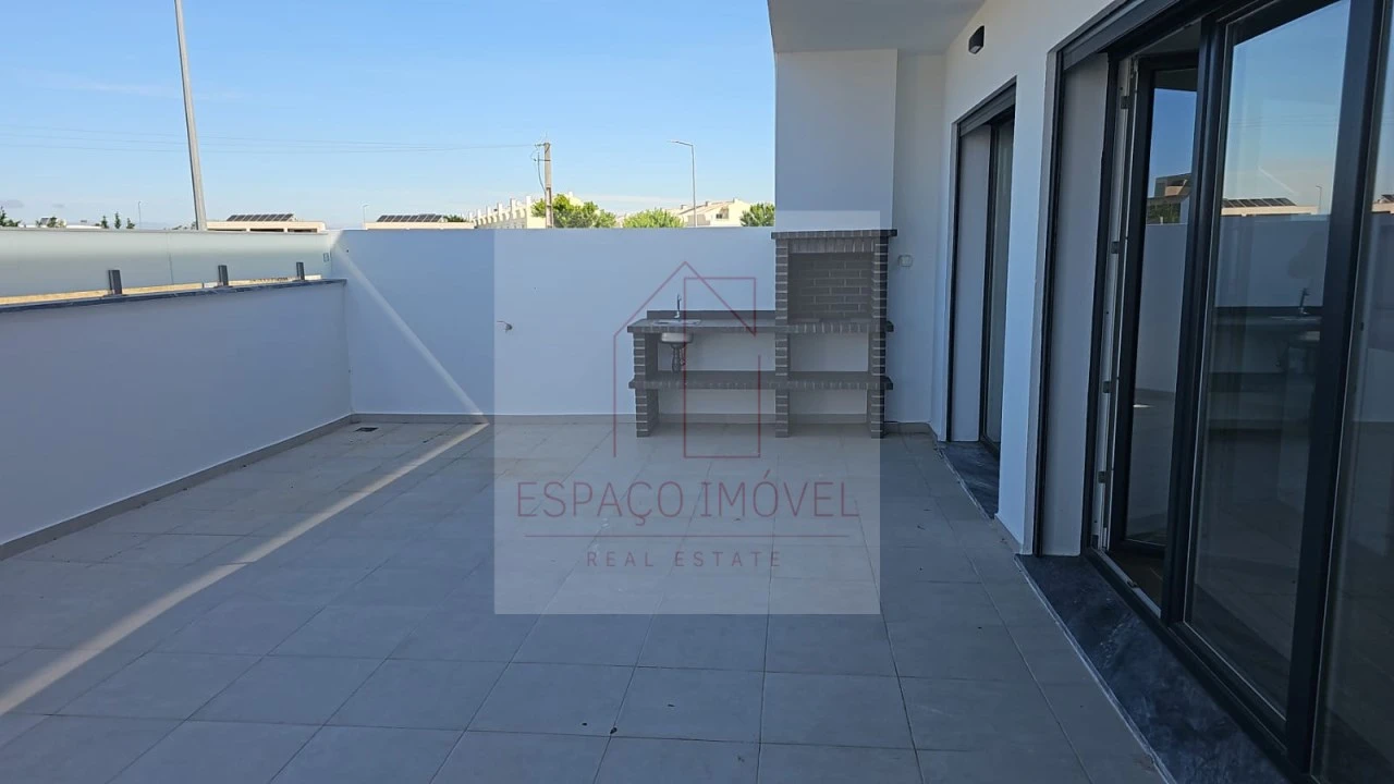 Moradia T4 para Venda em Alcochete Foto 74