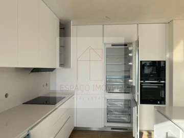 Moradia T4 para Venda em Alcochete