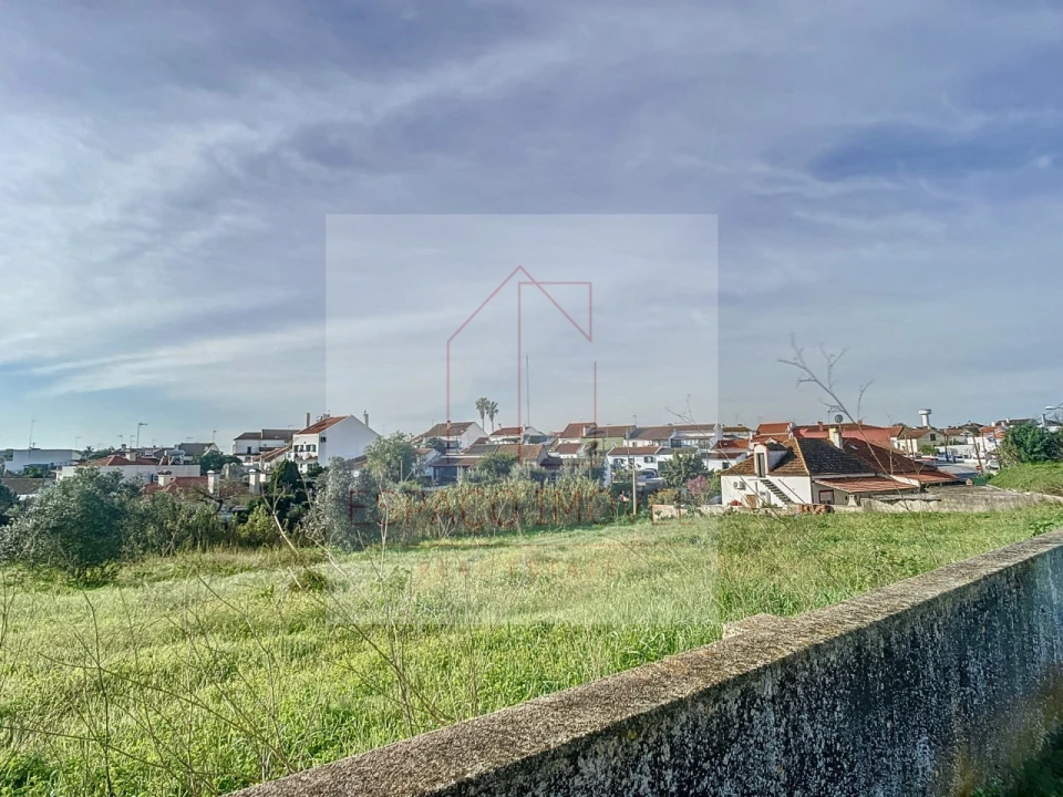 Terreno para Venda em Canha Foto 1