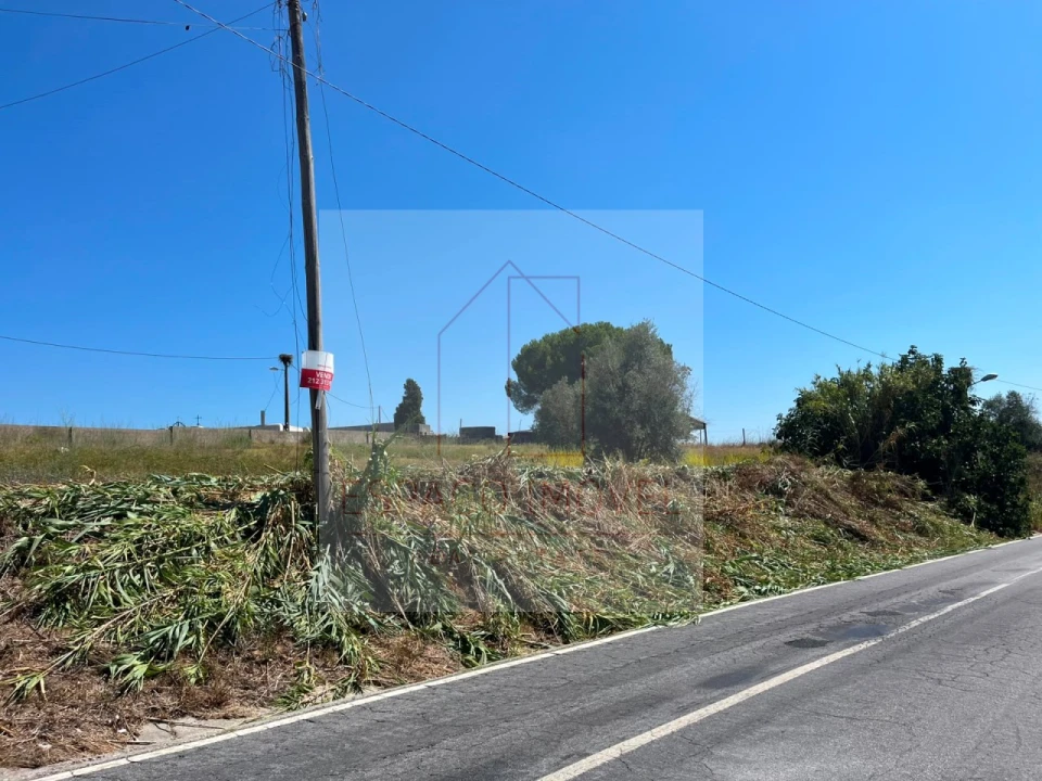 Terreno para Venda em Canha Foto 1